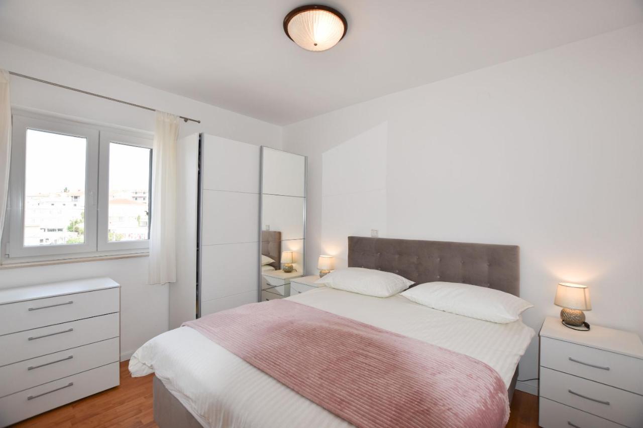 פרימוסטן Apartments Danica מראה חיצוני תמונה