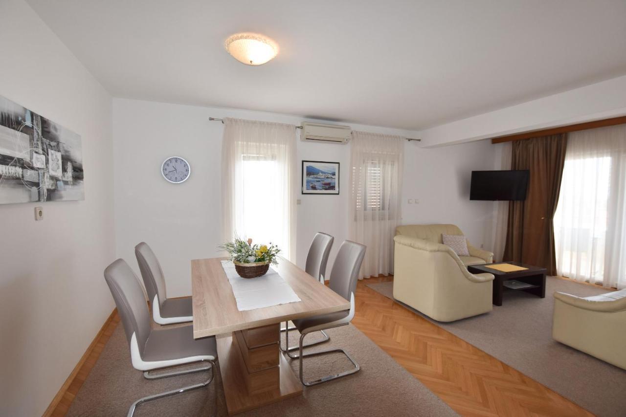 פרימוסטן Apartments Danica מראה חיצוני תמונה