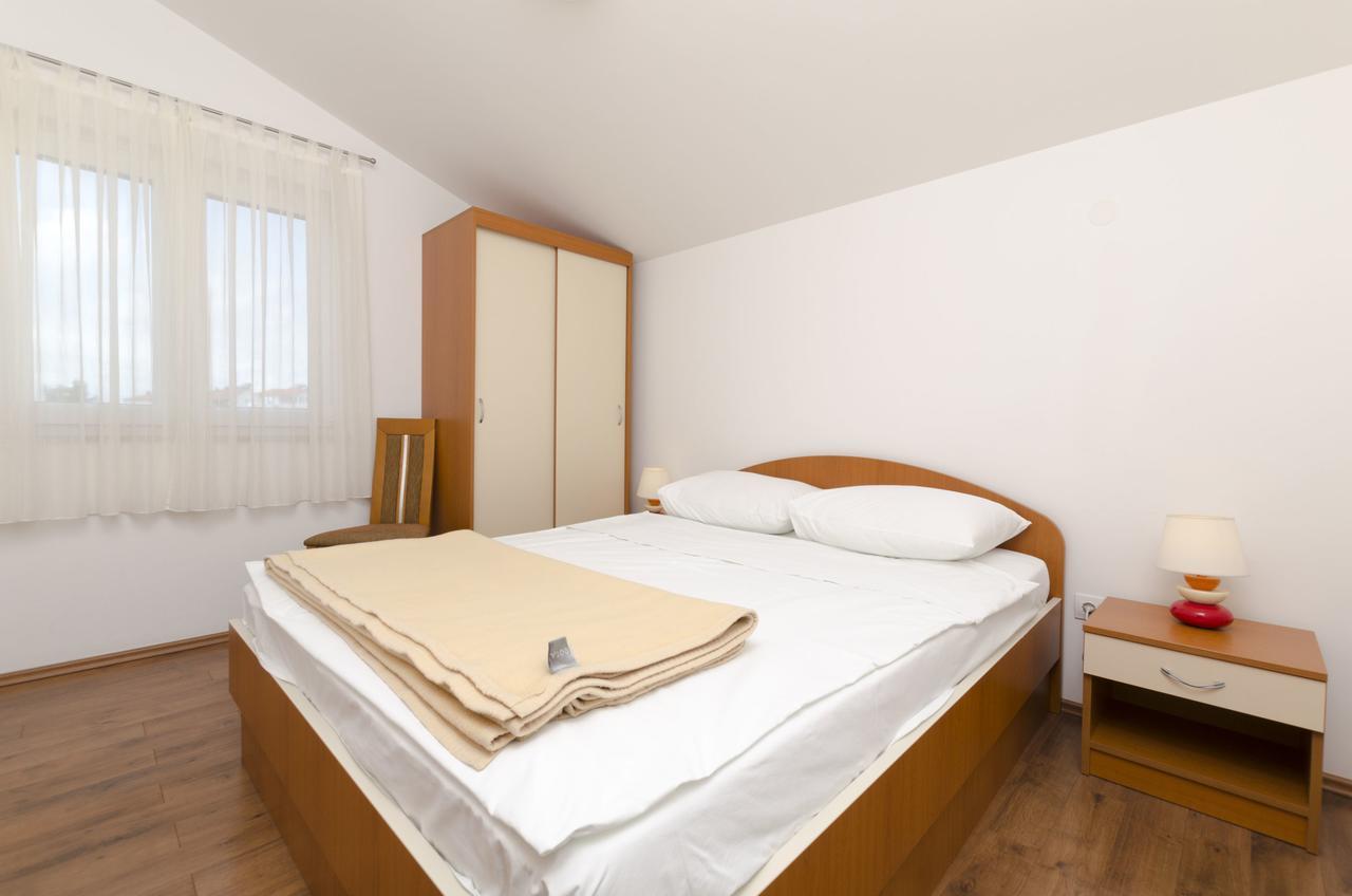 פרימוסטן Apartments Danica מראה חיצוני תמונה