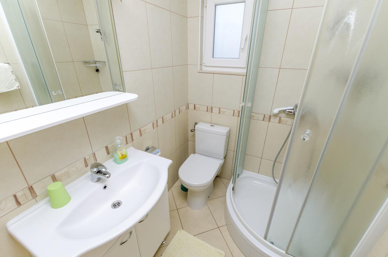 פרימוסטן Apartments Danica מראה חיצוני תמונה