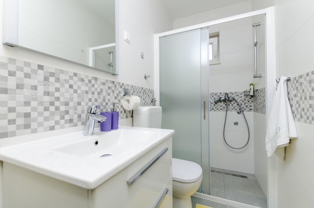 פרימוסטן Apartments Danica מראה חיצוני תמונה