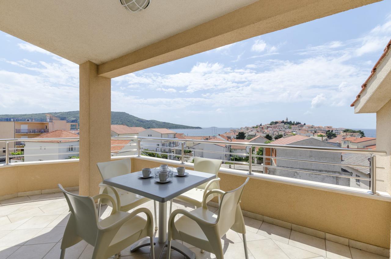 פרימוסטן Apartments Danica מראה חיצוני תמונה